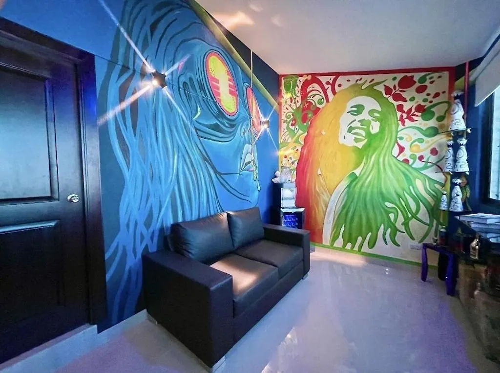 산티아고 데 로스 카바예로스 Luxury 5 Beds Penthouse - Private Jacuzzi & Karaoke Bar 아파트